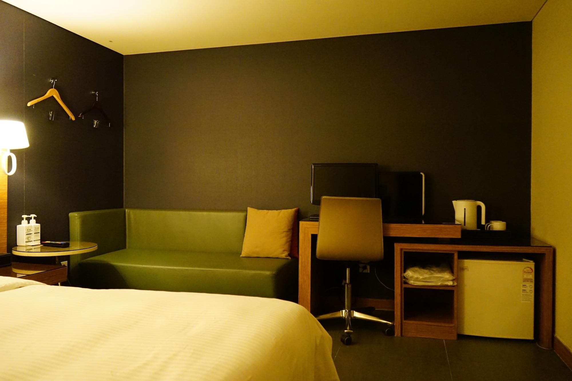 Hotel The California Seocho Seoul