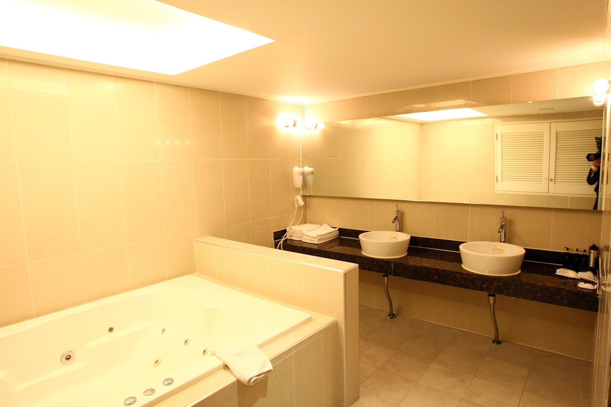 The California Seocho Hotel Seoul