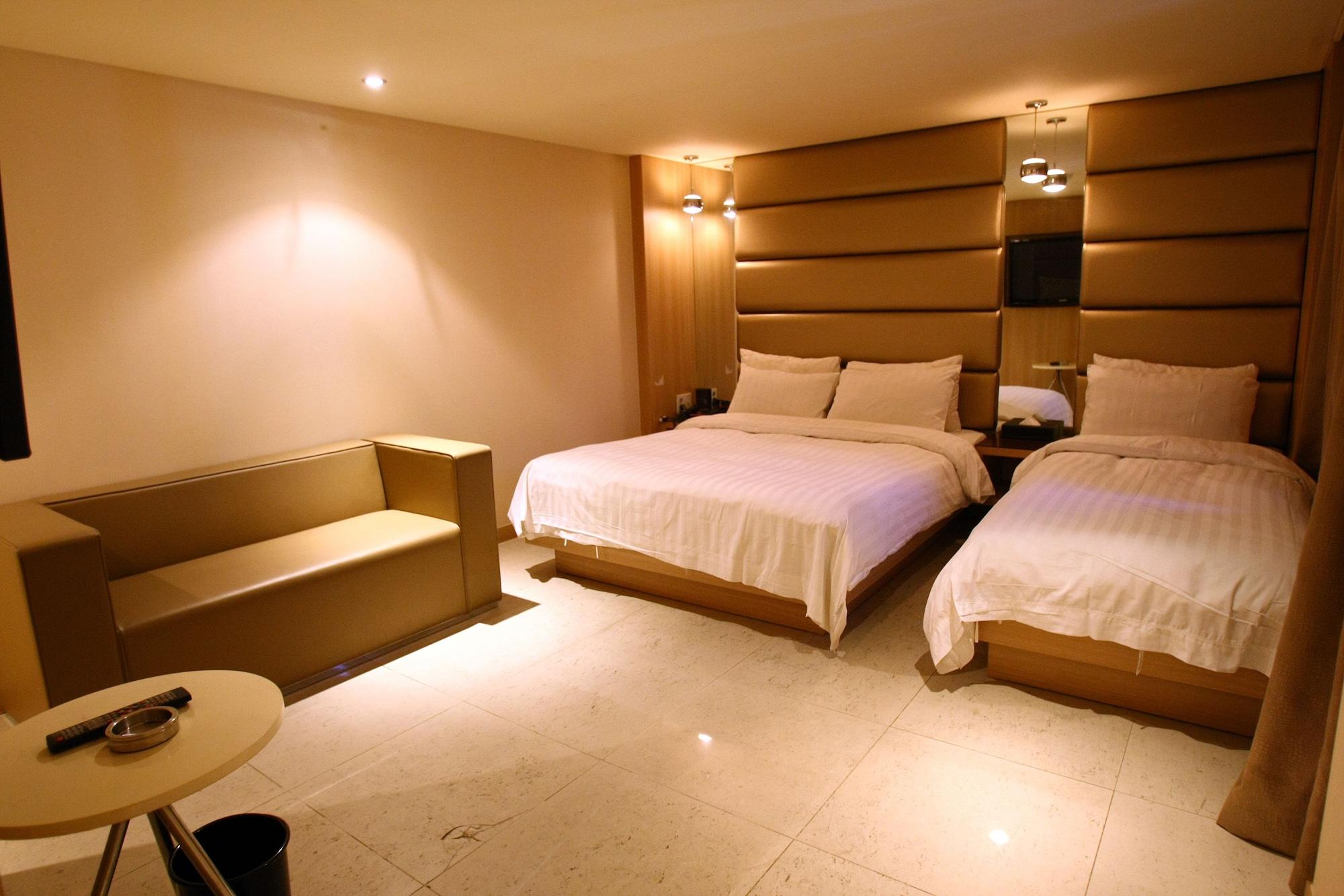 The California Seocho 3*
