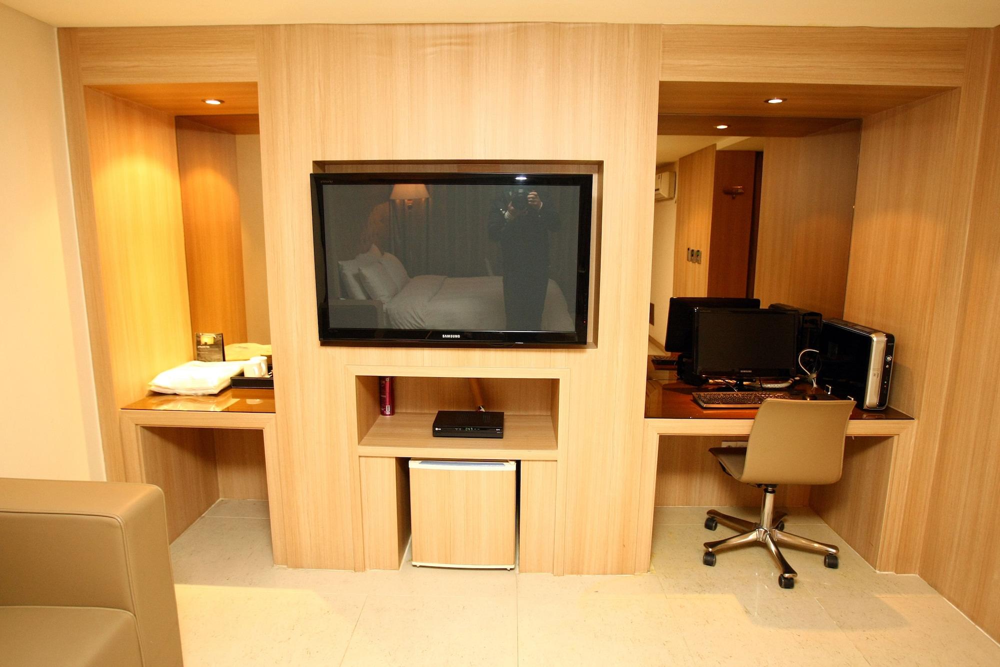 Hotel The California Seocho 3*