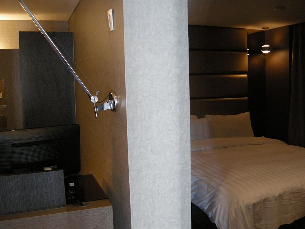Hotel The California Seocho 3*